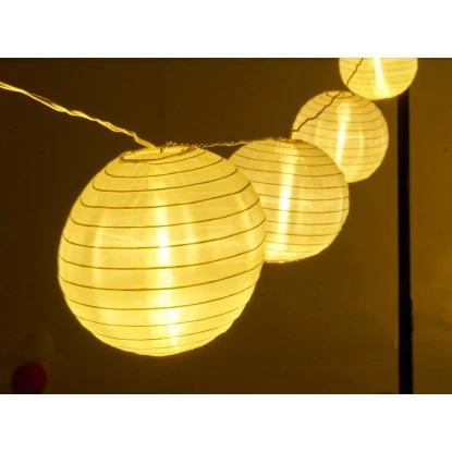 Amare LED-Lichterkette Mit 15 XXL-Lampions Ø 15 Cm Solarbetrieb Weiß 7 M 2 Amare LED-Lichterkette Mit 15 XXL-Lampions Ø 15 Cm Solarbetrieb Weiß 7 M – Bild 2