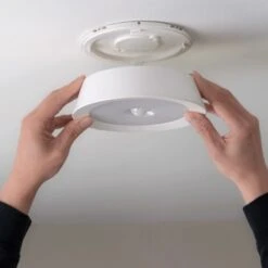 Mr.Beams Batterieleuchte M. Sensor MB981 -Globo Deutschland Verkaufsgeschäft 779441 3437 09