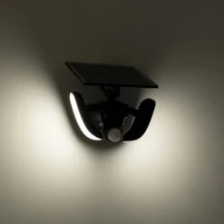 LED-Solar-Außenleuchte Mit Sensor Botshabelo -Globo Deutschland Verkaufsgeschäft 8720246202441 11020200 02